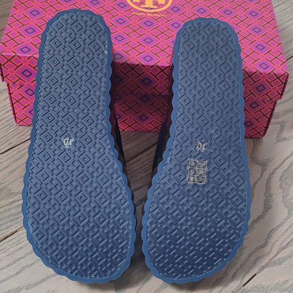 NIB! Tory Burch Scallop Wedge Flip Flop Satin size 10 Perfect Navy NWT - Picture 8 of 11